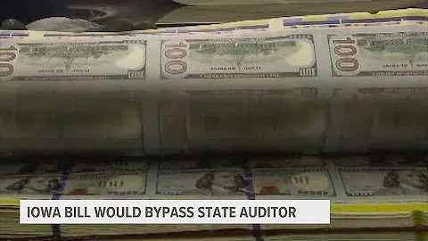 Proposed Iowa bill would allow state agencies to bypass auditor's office