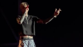 Machine Gun Kelly - dont let me go LIVE at Cheyenne Frontier Days