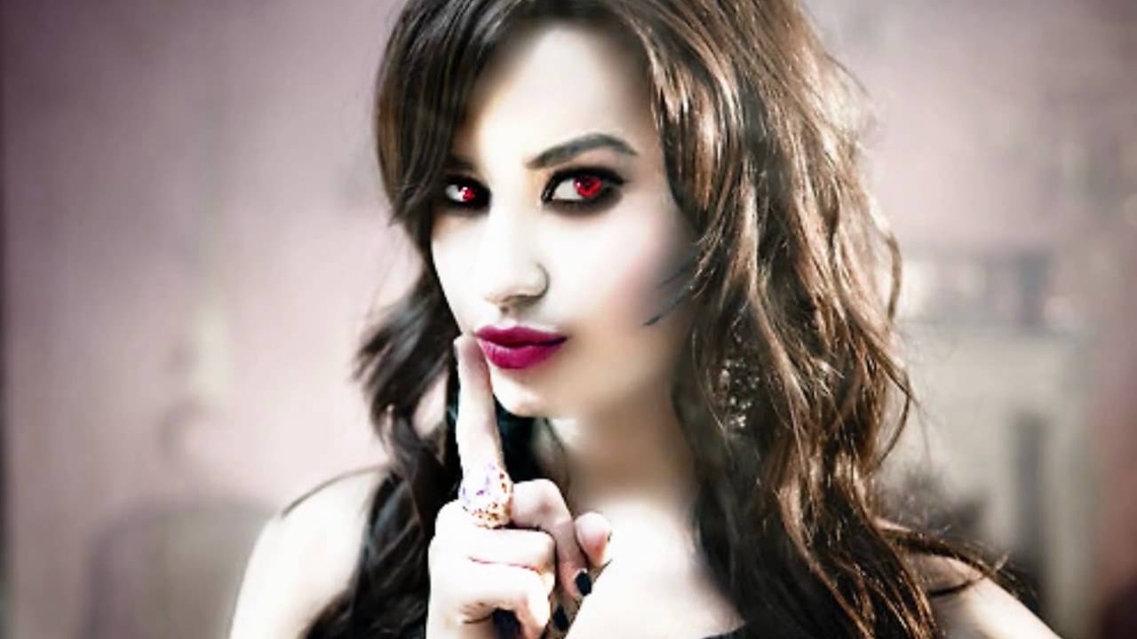 Demi Lovato As A Vampire (Vampire Projects - Season 1) - YouTube
