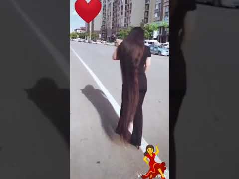 طالقة السالف على الكتاف