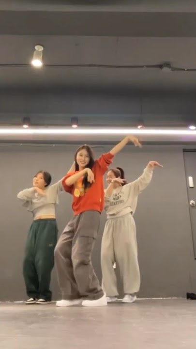 KOEUN (고은) (EX-SMROOKIES) - NIGHT DANCER by imase (DANCE VIDEO) 🙉
