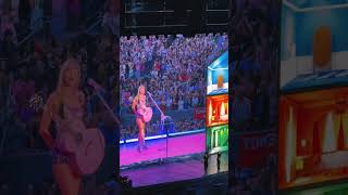 TAYLOR SWIFT - LOVER INTRO live from NJ #lover #taylorswift #taylorswiftlive #taylornation #metlife