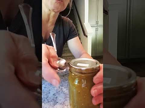 How To Open A Sealed Mason Jar Without Damaging The Lid