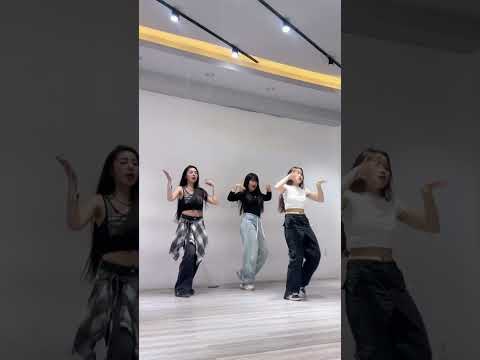 APT - Dance cover || Meilee Class #kpop #dancecover #kpopdance