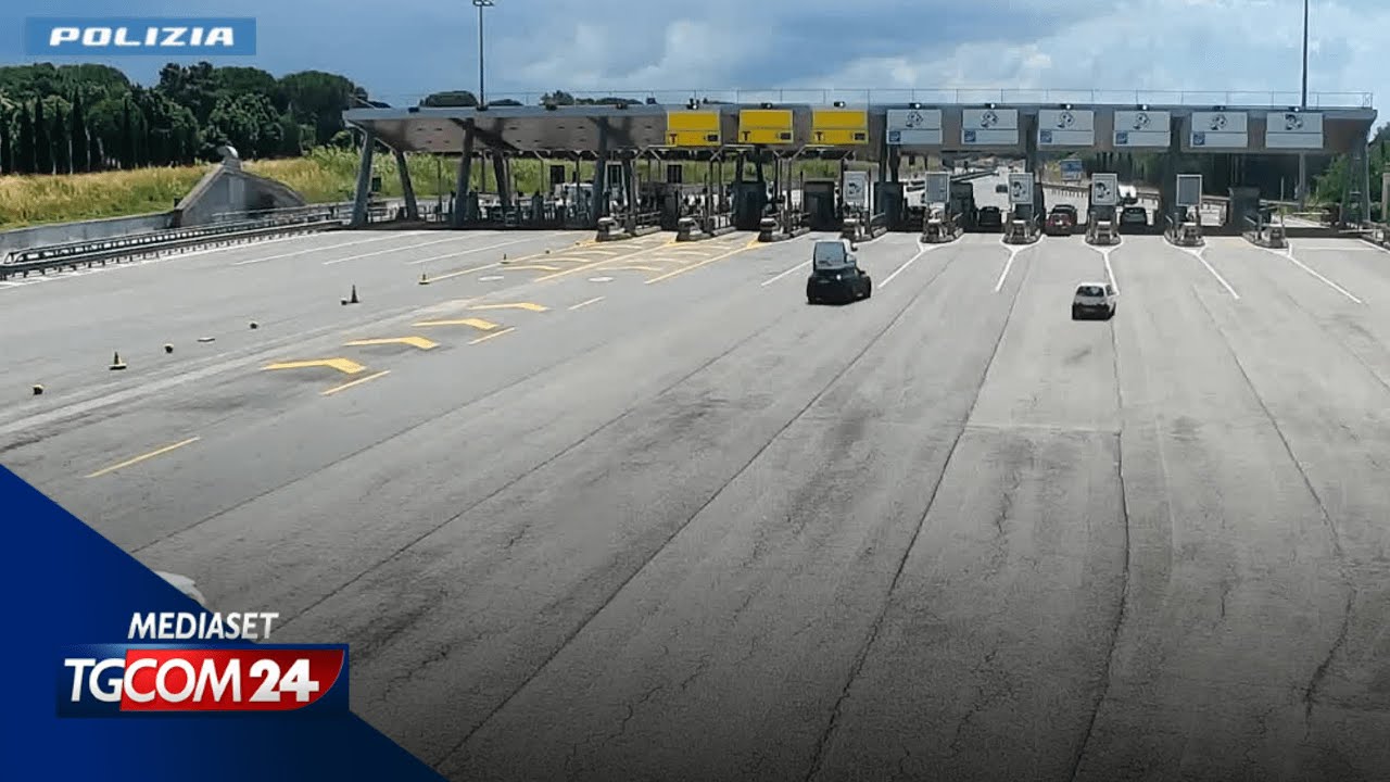 Schianto Rosignano, il casellante: 