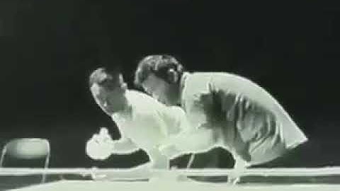 Bruce Lee (Lý Tiểu Long) chơi bóng bàn với côn nhị khúc - Sưu Tầm TV Channel