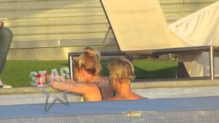 **Exclusive Full Video** Justin Bieber cozies up to Hailey Baldwin in his Beverly Hills pool. **Exclusive Full Video** Justin Bieber cozies up to Hailey Baldwin in his Beverly Hills pool.