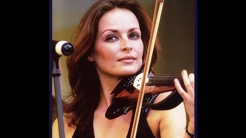 SHARON CORR TALKS ST PATRICK