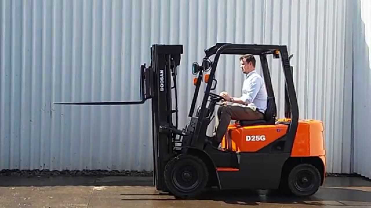DOOSAN 2500KGS DIESEL FORKLIFT TRUCK FOR SALE