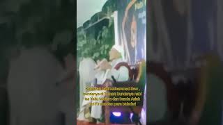 bunda Mariam dan bunda Asiyah menemani bundanya Rosululloh Muhammad ketika beliau lahir