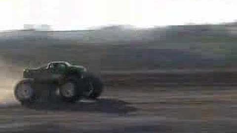 HPI Savage Bash Video