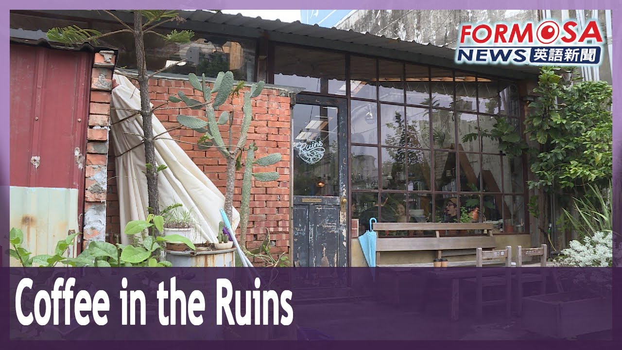 Cafe in renovated warehouse touts shabby chic style