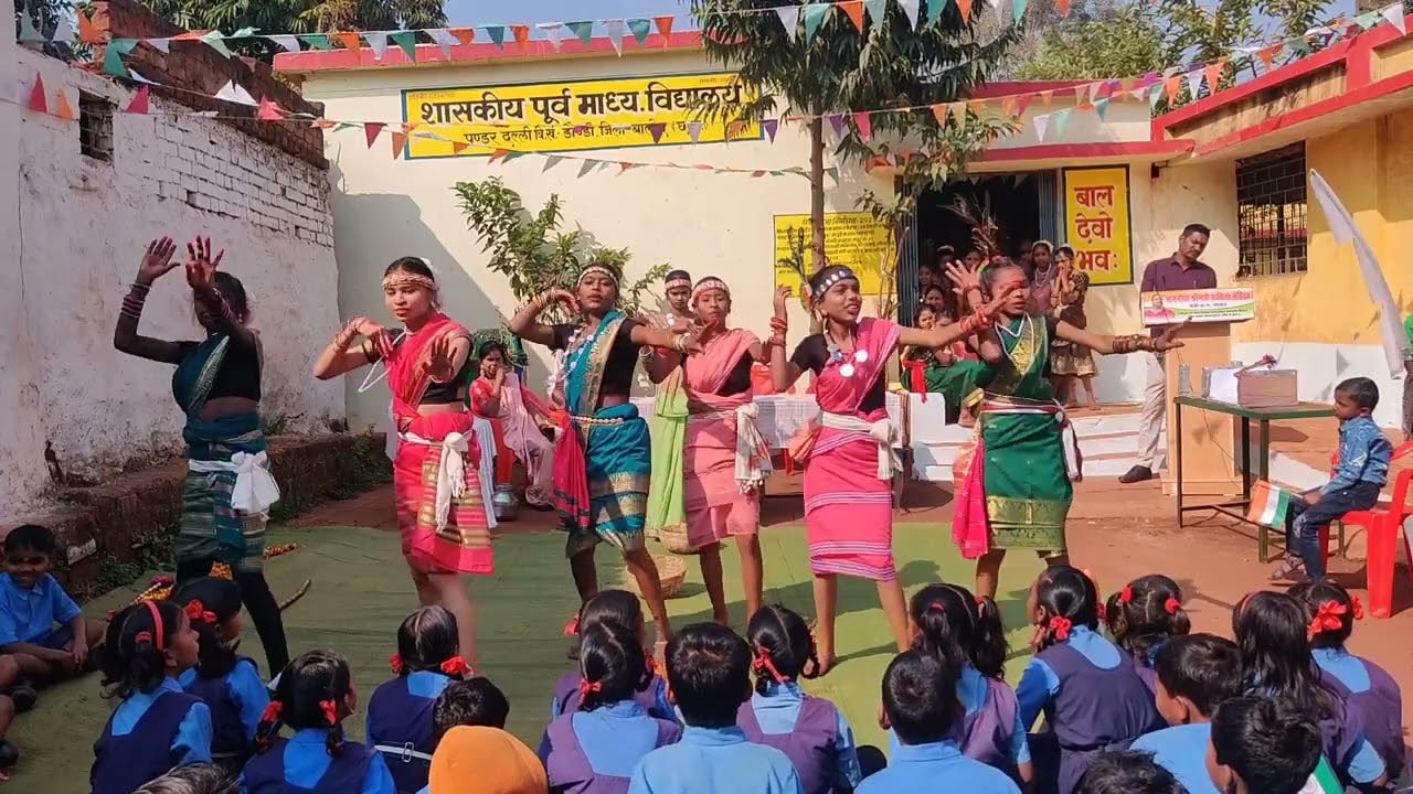Dallirajhara 🥰 Middle school pandardalli Dance #dallirajhara #dance #sarkarischool