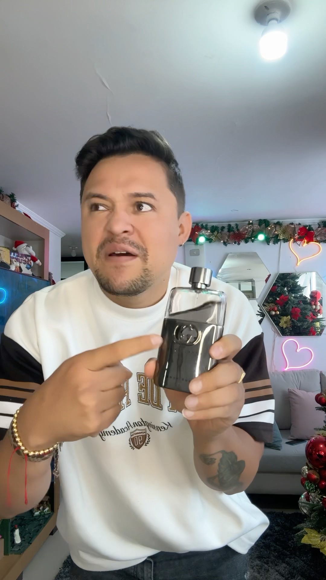 Quién quebró mi perfume favorito #comedia #humor #comedy #cosasdefamilia #sketch #funny #humorfamil