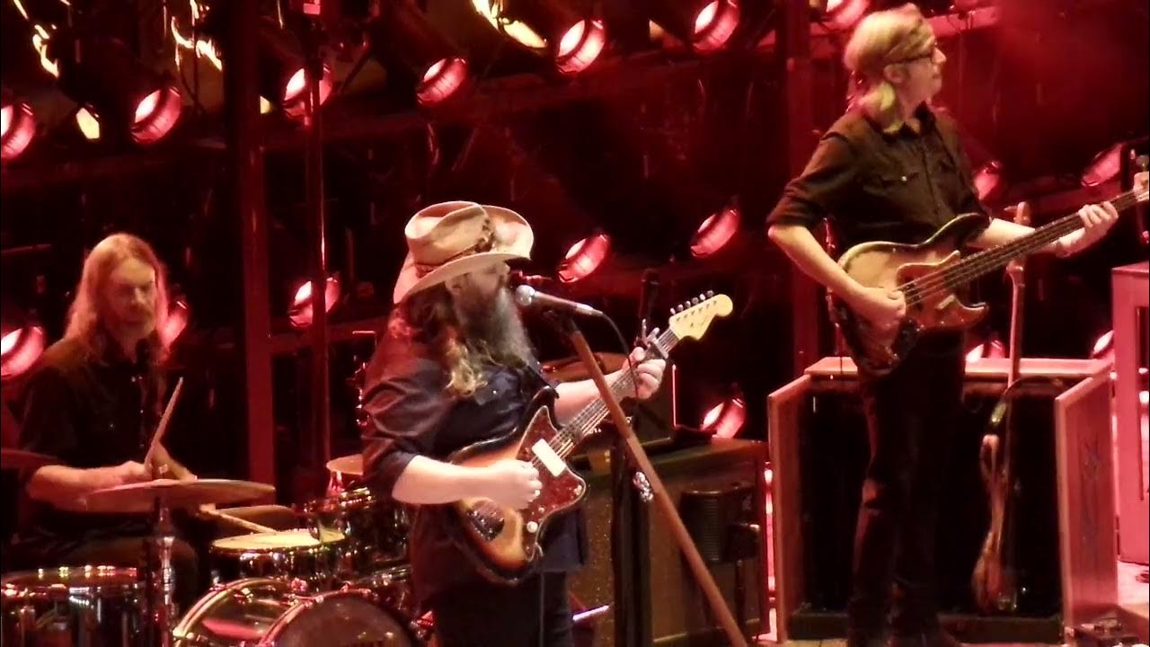Chris stapleton fire away live lafayette la cajun dome november