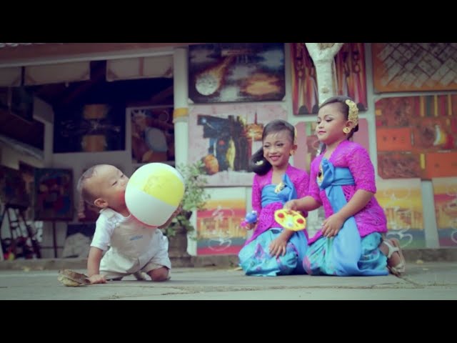lagu Bali Anak,  ADIK CENIK  - Putu Virna ft Made Nadya class=