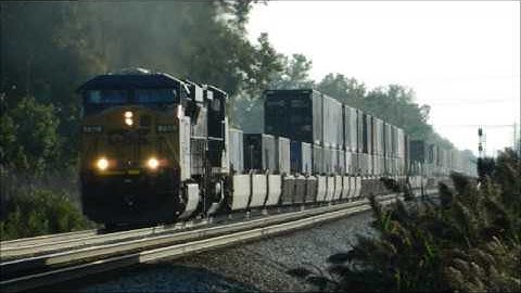 60MPH CSX Intermodal Q010 - CSX GEVO #730 & Dash 8 #7757 Trailing 2nd - Mentor Ohio Sept 2017