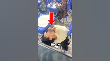 He got caught in 4K 📷😂 (@mixiaozha) #shorts