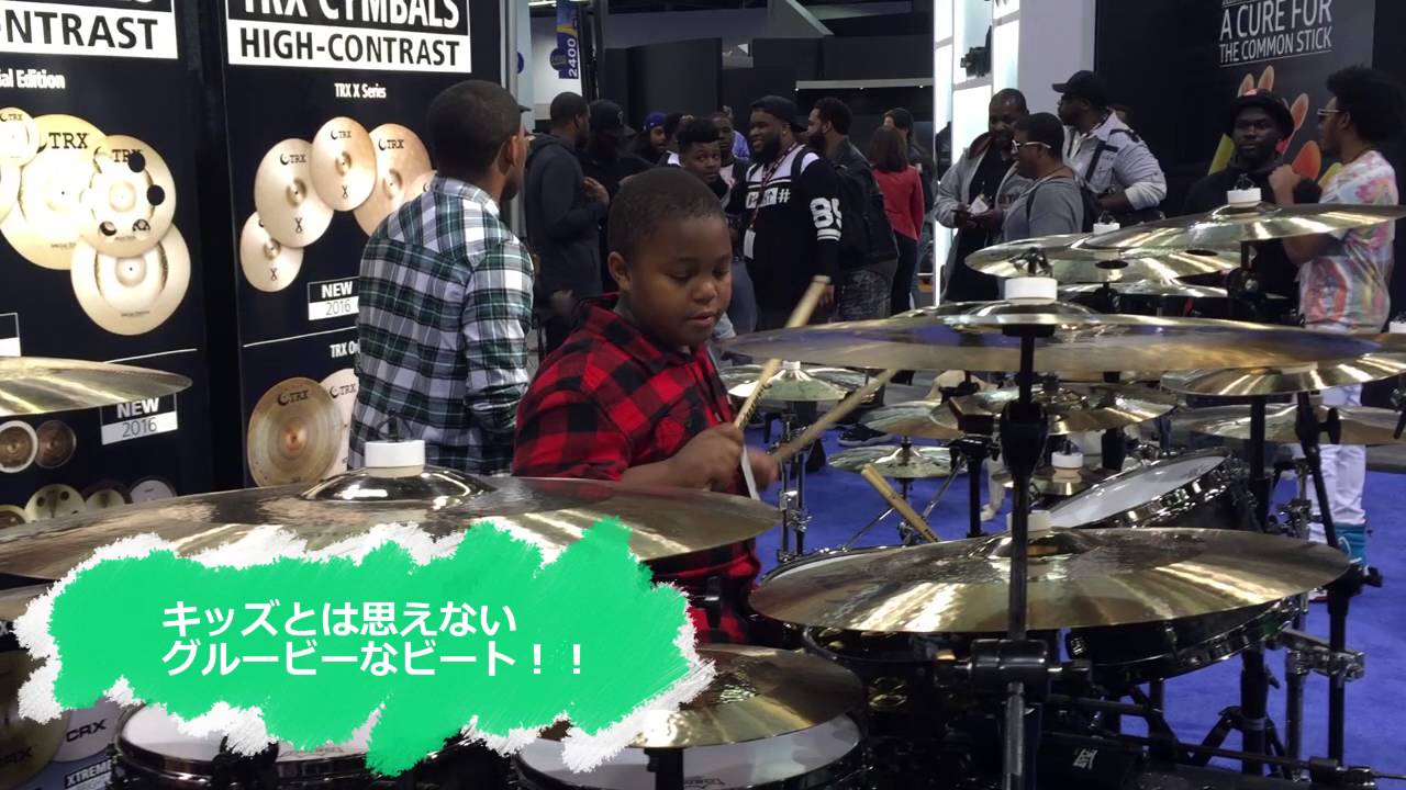 Watch 未来のスーパースターも真剣にサウンドチェック中! on YouTube Watch 未来のスーパースターも真剣にサウンドチェック中! on YouTube