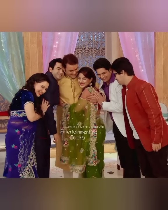 Yrkkh Akshara Bond with others