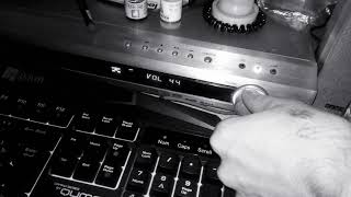 Видео Домашний кинотеатр Samsung на 500 ват (автор: Serjovelli  Настройки сети (1/5)</p><p>4 . Нажмите кнопку E для настройки</p><p>беспроводного сетевого подключения <br />устройства или выберите Пропуск <br />и нажмите кнопку E для пропуска <br />настройки сети. Если вы нажали Пропуск, <br />перейдите к шагу 12.</p><p> Устройство начнет процедуру беспроводного сетевого</p><p>соединения по умолчанию. Если требуется настроить <br />кабельное подключение, выберите Пропуск и затем <br />перейдите к разделу «Настройка сетевого соединения» на стр. <br />29 после завершения начальной настройки.</p><p> Если пропущена настройка беспроводной сети, позже</p><p>перейдите к разделу «Беспроводная сеть» на стр. 30 для <br />настройки беспроводного сетевого подключения устройства.</p><p>5 . Устройство выполнит поиск, а затем</p><p>отобразит все доступные подключения <br />беспроводного сетевого маршрутизатора.</p><p>Начальная настройка > Настройки сети (2/5)</p><p>Выберите беспр. маршрутизатор в списке.</p><p>6 . С помощью кнопок ▲▼ выберите</p><p>маршрутизатор и нажмите кнопку E. <br />Кнопка Далее выделена.</p><p>7 . Для продолжения нажмите кнопку E.</p><p>Появится экран Ключ безопасности.</p><p> При наличии совместимого маршрутизатора WPS(PBC)</p><p>выберите WPS(PBC), нажмите кнопку E и следуйте <br />указаниям на экране. После этого перейдите к шагу 10.</p><div class='ai-viewports ai-viewport-1 ai-insert-25-51179715' style='margin: 8px 0; clear: both;' data-insertion-position='prepend' data-selector='.ai-insert-25-51179715' data-insertion-no-dbg data-code='PGRpdiBjbGFzcz0nY29kZS1ibG9jayBjb2RlLWJsb2NrLTI1IGFpLWxpc3QtYmxvY2snIHN0eWxlPSdtYXJnaW46IDhweCAwOyBjbGVhcjogYm90aDsnPgoKPGRpdiBjbGFzcz0nYWktZHluYW1pYyBhaS1saXN0LWRhdGEnIHJlZmVyZXItbGlzdD0nSXc9PScgcmVmZXJlci1saXN0LXR5cGU9J0InIGRhdGEtY29kZT0nUENFdExVUmZVRzl6ZERrdExUNEtQR1JwZGlCcFpEMGlZV1JtYjNoZk1UWTROVGszTURBMk9UZ3hPRGMwTmpnMElqNDhMMlJwZGo0S1BITmpjbWx3ZEQ1M2FXNWtiM2N1V1dFdVlXUm1iM2hEYjJSbExtaGlRMkZzYkdKaFkydHpMbkIxYzJnb1puVnVZM1JwYjI0b0tTQjdDaUFnSUNCamIyNXpkQ0J5WVc1a2IyMUpiblFnUFNCTllYUm9MbVpzYjI5eUtFMWhkR2d1Y21GdVpHOXRLQ2tnS2lBeE1EQXdNREFwT3dvZ0lDQWdZMjl1YzNRZ1pHbDJVbUZ1Wkc5dFNXNTBJRDBnSW5KamIyeGZNU0lnS3lCeVlXNWtiMjFKYm5RN0NpQWdJQ0JrYjJOMWJXVnVkQzVuWlhSRmJHVnRaVzUwUW5sSlpDZ25ZV1JtYjNoZk1UWTROVGszTURBMk9UZ3hPRGMwTmpnMEp5a3VhV1FnUFNCa2FYWlNZVzVrYjIxSmJuUTdDaUFnSUNCM2FXNWtiM2N1V1dFdWFHVmhaR1Z5UW1sa1pHbHVaeTV3ZFhOb1FXUlZibWwwY3loYkNpQWdJQ0FnSUNBZ2V3b2dJQ0FnSUNBZ0lDQWdZMjlrWlRvZ1pHbDJVbUZ1Wkc5dFNXNTBMQW9nSUNBZ0lDQWdJQ0FnYzJsNlpYTTZJRnRiTmpRd0xETTJNRjBzV3pNd01Dd3lOVEJkTEZzek16WXNNamd3WFN4Yk16SXdMREkxTUYwc1d6TXlNQ3d5TnpCZExGc3pNREFzTXpBd1hTeGJNelF6TERNd05sMHNXell3TUN3ek16QmRMRnN6TURBc01qQXdYU3hiTXpJd0xETXdNRjBzV3pNeU1Dd3lPREJkTEZzek16WXNNalV3WFN4Yk16QXdMREk0TUYwc1d6VTRNQ3cwTURCZExGczJNREFzTXpnd1hTeGJOakF3TERVd01GMHNXell5TUN3eU5EQmRMRnMyTmpBc01qVXdYU3hiTmpRd0xESTFNRjBzV3pNMU1Dd3pNVEJkTEZzMk5EQXNNekF3WFN4Yk5qTXdMREU0TUYxZExBb2dJQ0FnSUNBZ0lDQWdZMjlrWlZSNWNHVTZJQ2RqYjIxaWJ5Y3NJQ0FnSUNBZ0lDQWdDaUFnSUNBZ0lDQWdJQ0JpYVdSek9pQmJDaUFnSUNBZ0lDQWdJQ0FnSUhzZ0ltSnBaR1JsY2lJNklDSnRlVlJoY21kbGRDSXNJQ0p3WVhKaGJYTWlPaUI3SUNKd2JHRmpaVzFsYm5SSlpDSTZJQ0l4TXpBNE5UVTFJaUI5SUgwc0NpQWdJQ0FnSUNBZ0lDQWdJSHNnSW1KcFpHUmxjaUk2SUNKellYQmxJaXdnSW5CaGNtRnRjeUk2SUhzZ0luQnNZV05sYldWdWRFbGtJam9nSWpnMU1qa3hOaUlnZlNCOUxBb2dJQ0FnSUNBZ0lDQWdJQ0I3SUNKaWFXUmtaWElpT2lBaVltVjBkMlZsYmtScFoybDBZV3dpTENBaWNHRnlZVzF6SWpvZ2V5QWljR3hoWTJWdFpXNTBTV1FpT2lBaU5EY3dPRGMxTXlJZ2ZTQjlMQW9nSUNBZ0lDQWdJQ0FnSUNCN0lDSmlhV1JrWlhJaU9pQWlZblY2ZW05dmJHRWlMQ0FpY0dGeVlXMXpJam9nZXlBaWNHeGhZMlZ0Wlc1MFNXUWlPaUFpTVRJMU1ERTJOeUlnZlNCOUxBb2dJQ0FnSUNBZ0lDQWdYUW9nSUNBZ0lDQWdJSDBLSUNBZ0lGMHBPd29nSUNBZ2QybHVaRzkzTG5saFEyOXVkR1Y0ZEVOaUxuQjFjMmdvWm5WdVkzUnBiMjRvS1NCN0NpQWdJQ0FnSUNBZ2QybHVaRzkzTGxsaExtRmtabTk0UTI5a1pTNWpjbVZoZEdVb0NpQWdJQ0FnSUNBZ0lDQWdJSHNLSUNBZ0lDQWdJQ0FnSUNBZ0lDQWdiM2R1WlhKSlpEb2dNamd5TWpBM0xBb2dJQ0FnSUNBZ0lDQWdJQ0FnSUNCamIyNTBZV2x1WlhKSlpEb2daR2wyVW1GdVpHOXRTVzUwTEFvZ0lDQWdJQ0FnSUNBZ0lDQWdJQ0J3WVhKaGJYTTZJSHNnY0RFNklDZGplV3BpYWljc0lIQXlPaUFuYUdaall5Y2dmU3dLSUNBZ0lDQWdJQ0FnSUNBZ0lDQWdiR0Y2ZVV4dllXUTZJSHNnWm1WMFkyaE5ZWEpuYVc0NklESXdNQ3dnYlc5aWFXeGxVMk5oYkdsdVp6b2dNU0I5TEFvZ0lDQWdJQ0FnSUNBZ2ZRb2dJQ0FnSUNBZ0lDazdDaUFnSUNCOUtUc0tmU2s3Q2p3dmMyTnlhWEIwUGc9PSc+PC9kaXY+CjwvZGl2Pgo=' data-block='25'></div>

<p>Начальная настройка > Настройки сети (4/5)</p><p>Введ. ключ безопасн.</p><p>8 . Введите ключ безопасности сети. После</p><p>завершения с помощью кнопок ▲▼◄► <br />выберите Далее и затем нажмите кнопку <br />E.</p><p> Введите цифры, нажав номерные кнопки пульта</p><p> Буквы следует вводить, выбирая их с помощью кнопок</p><p>▲▼◄►, а затем нажимая кнопку E.</p><p> Для отображения заглавных букв (или повторного</p><p>отображения маленьких букв, если отображаются заглавные <br />буквы) выберите A/a и затем нажмите кнопку E.</p><p> Для отображения символов и знаков препинания выберите</p><p>и затем нажмите кнопку E. Для повторного отображения <br />букв выберите</p><p> и затем нажмите кнопку E.</p><p>2012-05-10 오전 9:41:08</p><p>2012-05-10 오전 9:41:08</p><p><img decoding=