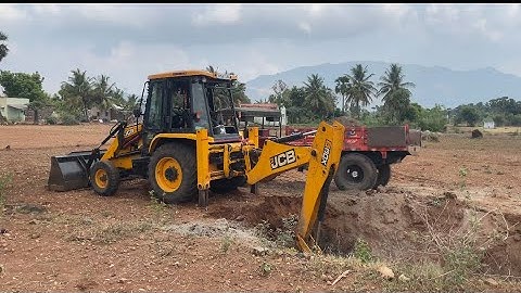 JCB 3DX Goes to Soil loading Mahindra 415 DI tractor Work as shifting soil to Home back side