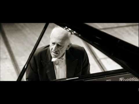 Maurizio Pollini plays Beethoven: Sonata op.13 no.8 'Pathétique' (1/2) (Lucerne 2012)