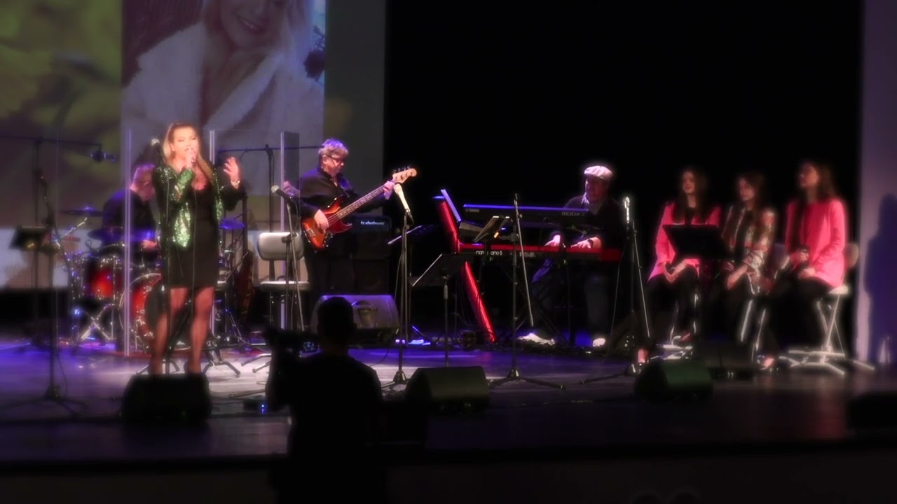 Beata Spychalska Easy on me cover