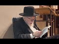"הורידי כנחל דמעה" | תיעוד מלא דמעות: מנהיג הדור רבי משה הלל הירש פורץ בבכי על הגלות וגזירות התורה