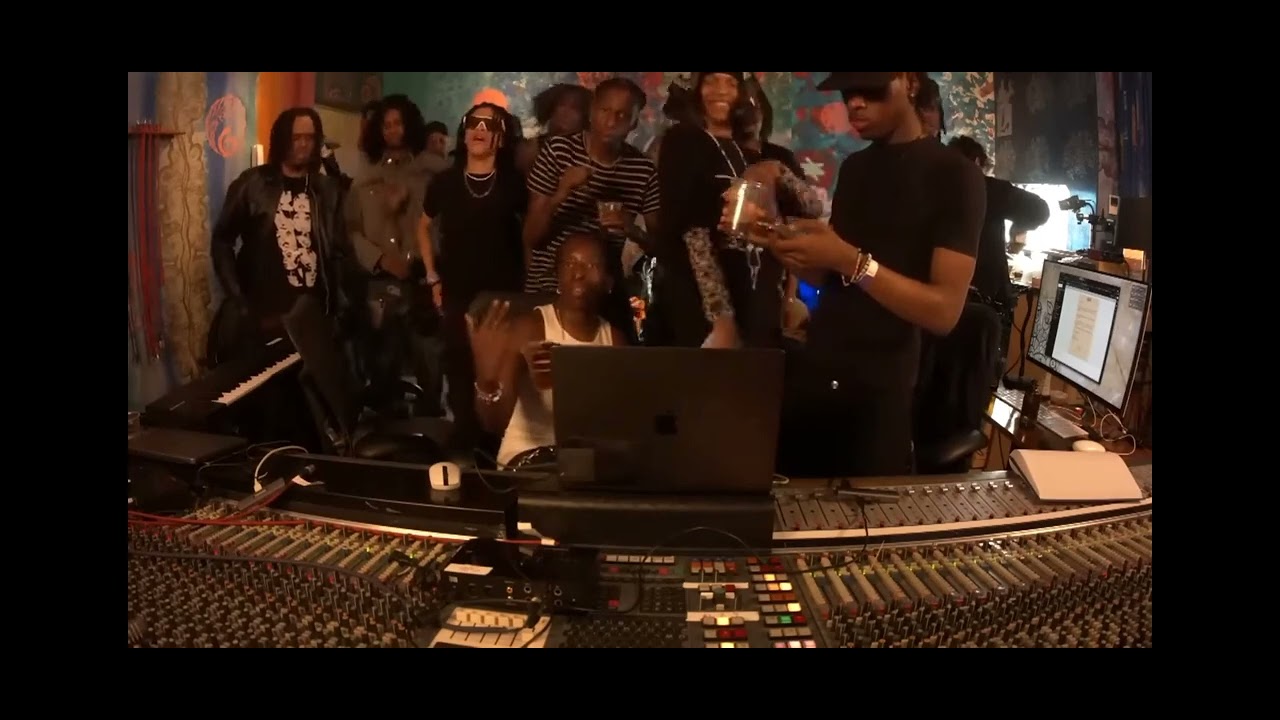 BROTHERKUPA - WOZA LA (OFFICIAL AUDIO)KULT STUDIO SESSION 