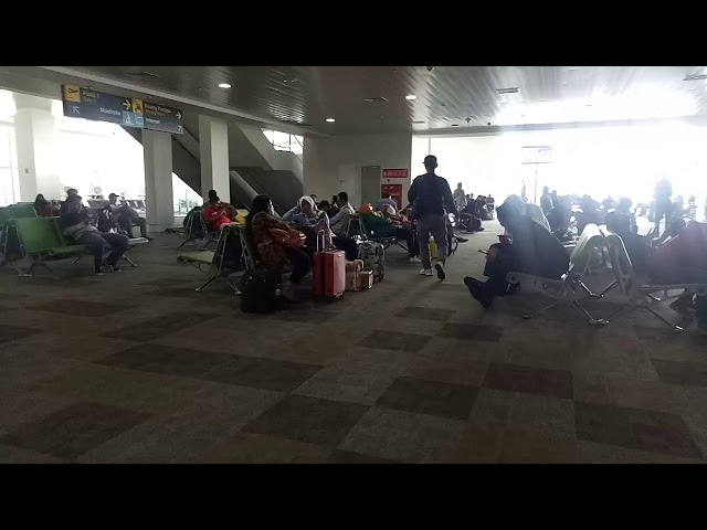SMOKING AREA di Bandara Jenderal Ahmad Yani Semarang class=