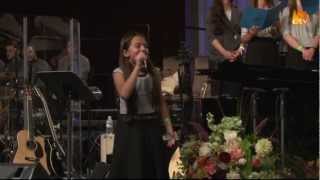 Video thumbnail of "Laura Bretan la conventia din Seattle"