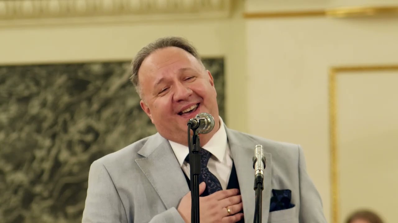 М. Блантер, М. Исаковский “Лучше нету того цвету”