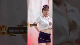 Vietnamese Girl She Dances To Show Her Sexiness