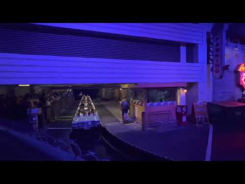 Rock 'N' Roller Coaster Starring Aerosmith - Queue and Preshow - Full Ride  POV 