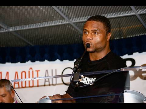 Jean Pascal defeats Chad Dawson: Post Fight Press ...