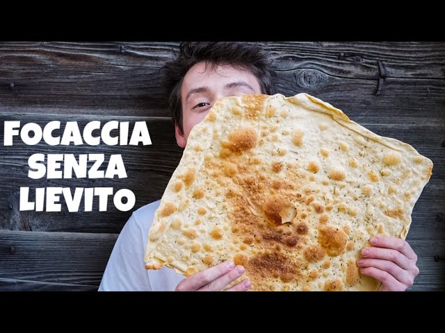 Focaccia Senza Lievito Gonfia E Leggera Ricetta Velocissima Vlog In Cucina Davide Zambelli Youtube