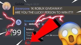 Robux Giveaway New Discord Server Bgs Giveaway Again Youtube - robux giveaway winner