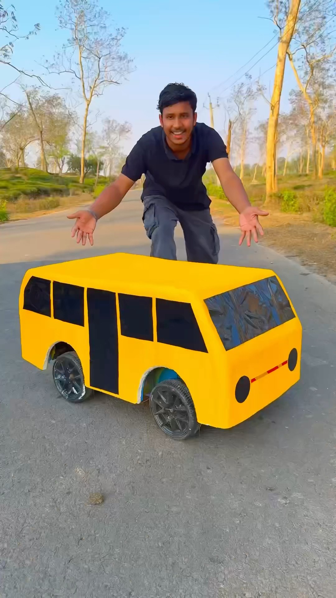 Thar K Andhar se nikla RC Bus ?
