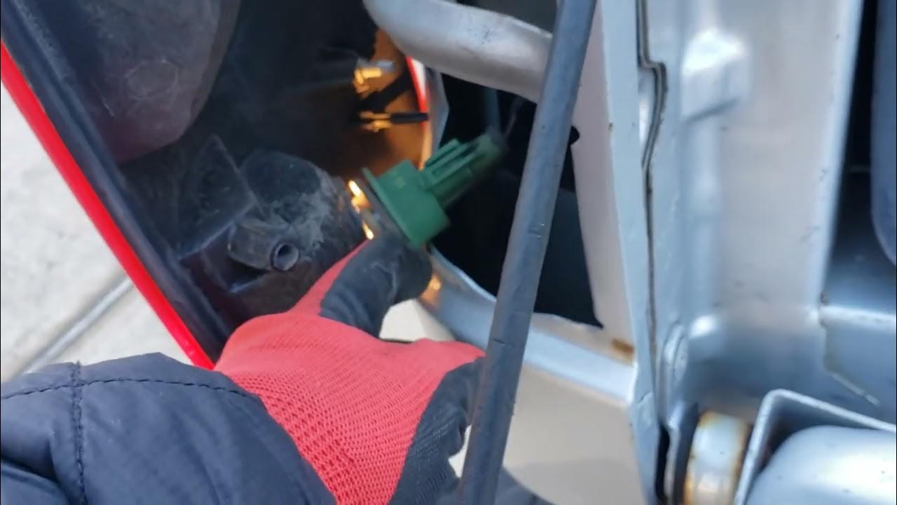 Ford F150 Reverse Light Bulb Change Replacement or Tail lamp Remove and