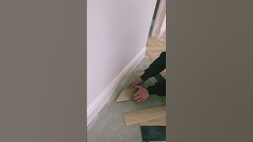 How to cut a Herringbone floor #herringboneflooring #flooring #tipandtricks #myscribe #diy #lvt #lvp