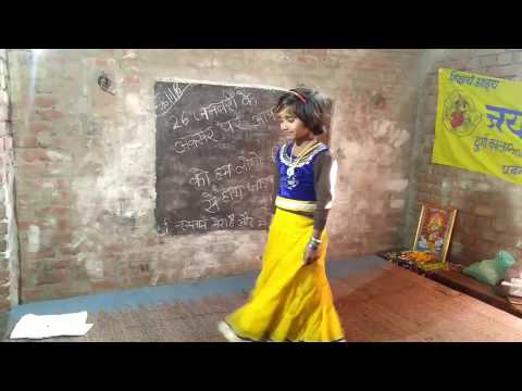 ye-hare-kanch-ki-chudiyan-song-by-l.kg-student-shalini-school-annual-function-dance-song