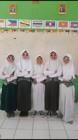 Viral trend Murid dan Guru