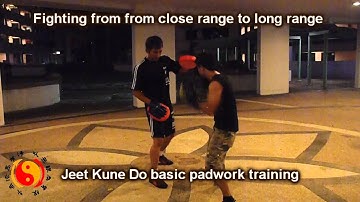 JKD close range to long range fight - JKD101 padwork drill