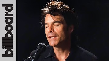Train Performs 