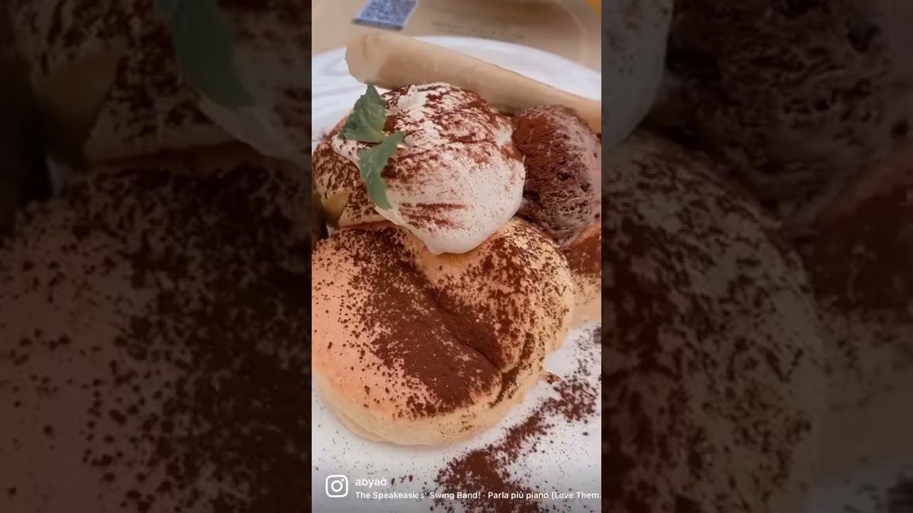 Japan famous soufflé pancake, Flippers, Bugis Junction. 