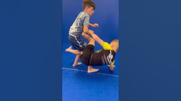 Kani Basami Leg Lock