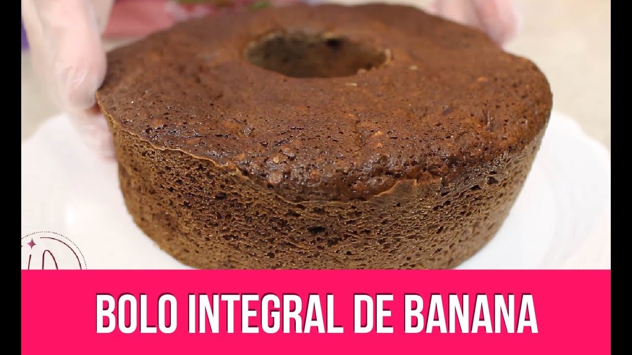 Gostoso & nutritivo: aprenda a fazer bolo de banana integral - Famintas