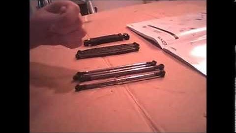 RC TRUCKS:Axial SCX-10 Recon G6 BUILD Pt 3