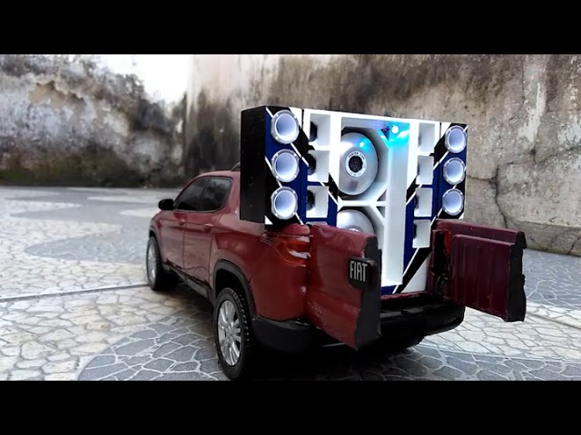 Fiat Toro com Mini Paredão 4 Graves 4x alto falantes 5w cada